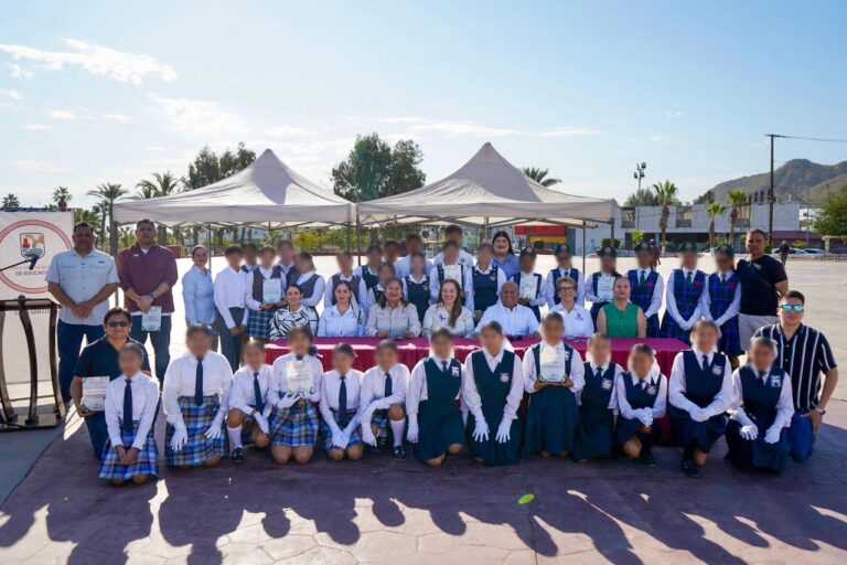 PREMIACIÓN CONCURSO MUNICIPAL ESCOLTAS LOS CABOS 1