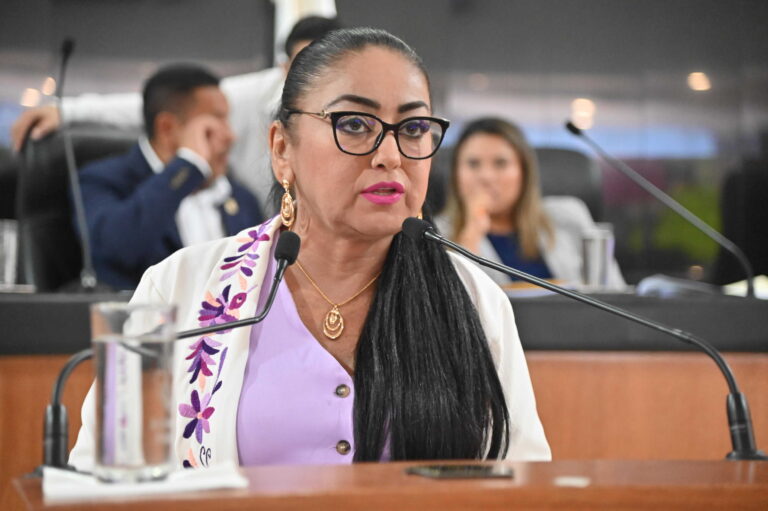 DIP DALIA COLLINS MENDOZA 260609 3