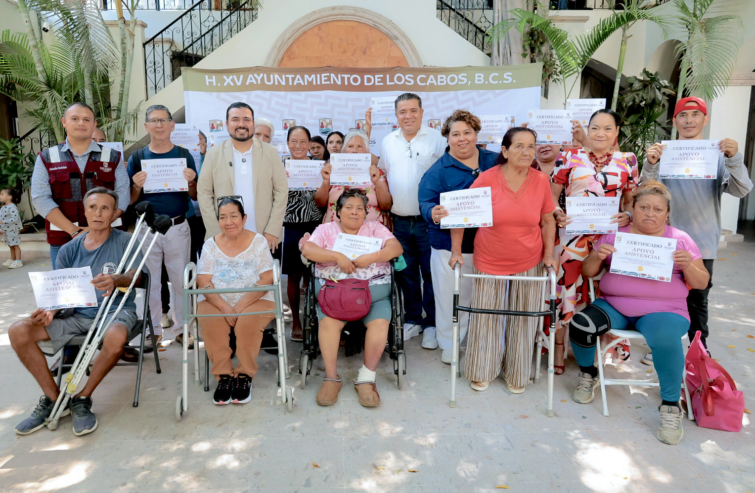 ENTREGA APOYOS ASISTENCIALES FAMILIAS 1