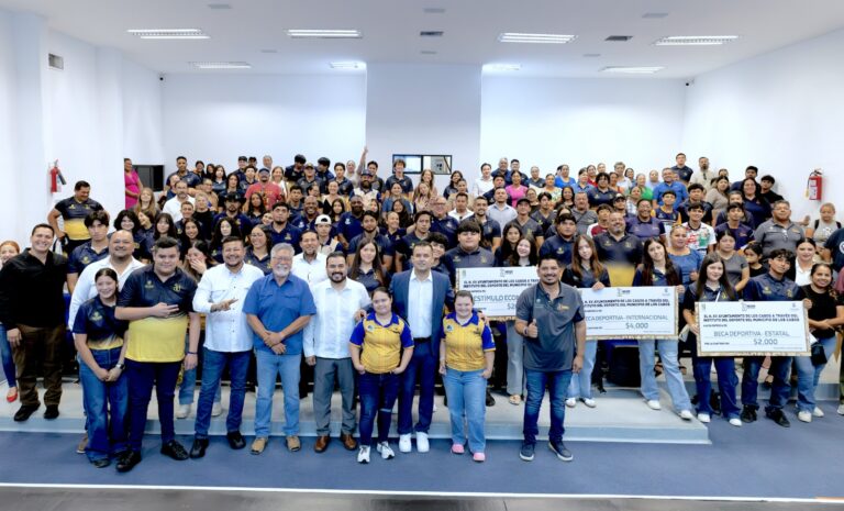 INDEM ENTREGA BECAS ESTÍMULOS ATLETAS ENTRENADORES 1
