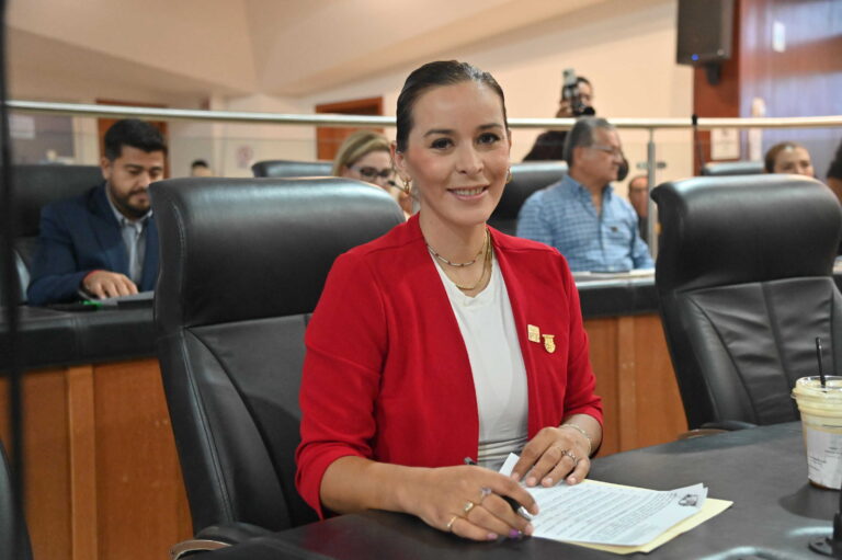 COM DEL DEPORTE DIP ARLENE MORENO 260929