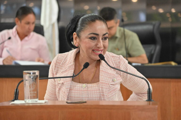 DIP DALIA COLLOINS MENDOZA 261015 2